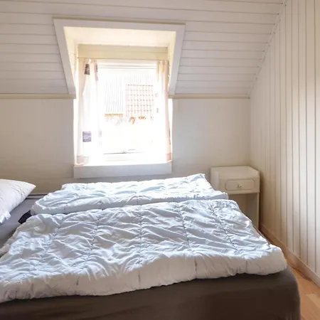 בית נופש 3 Bedroom Awesome In *